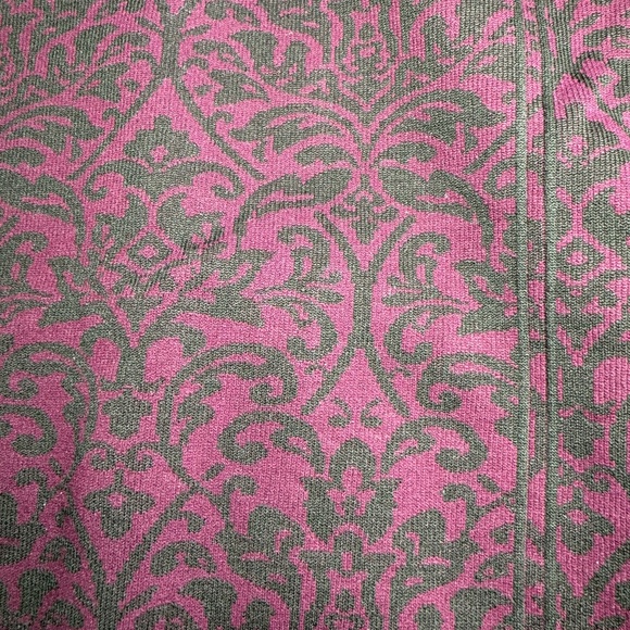 Fabletics spandex running top - Picture 5 of 10